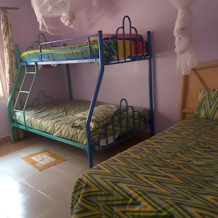 Lira Brownstone Country Home מראה חיצוני תמונה