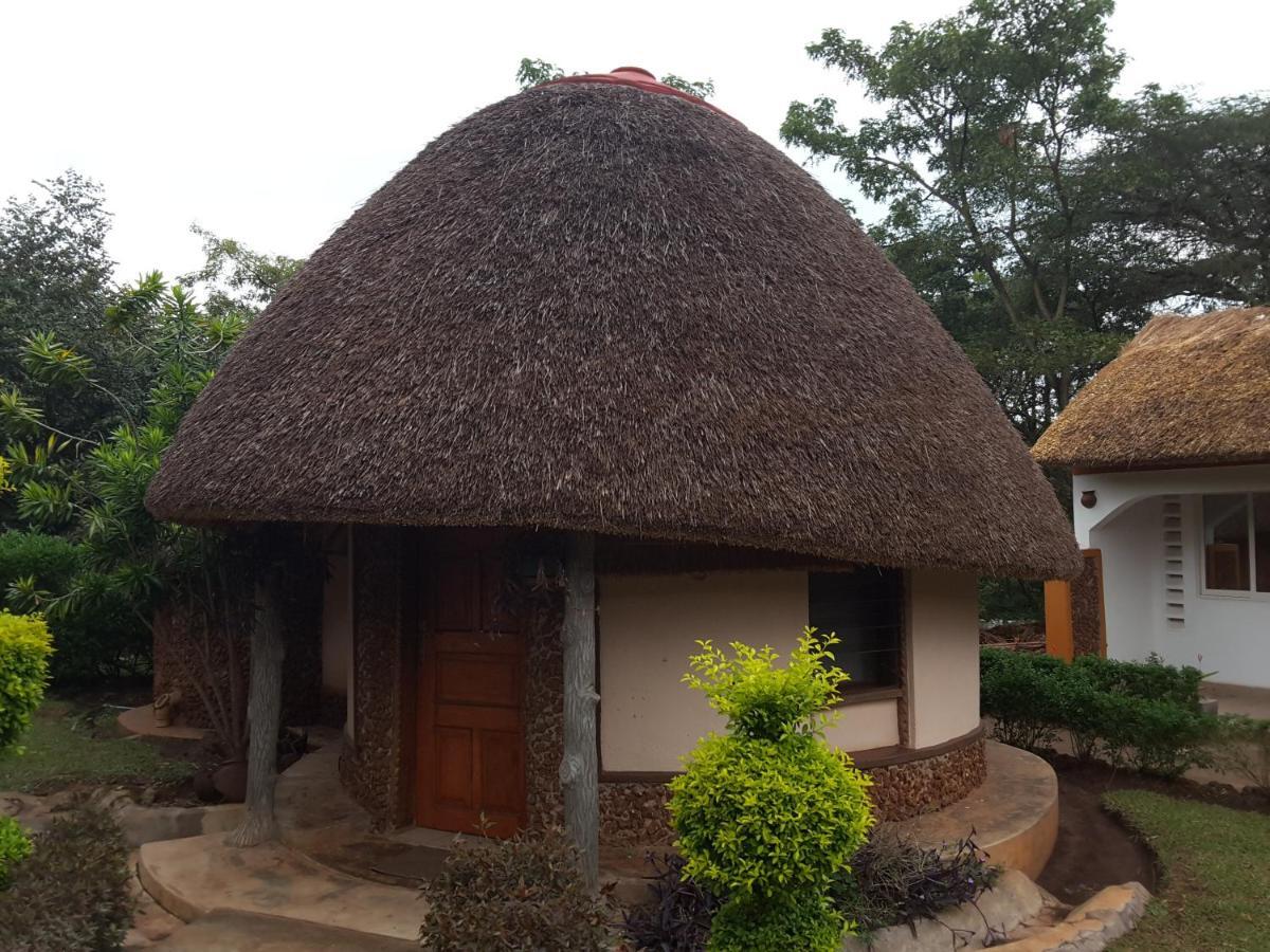 Lira Brownstone Country Home מראה חיצוני תמונה